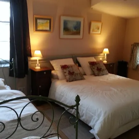 Relais St Jacques - Roanne Bed & Breakfast