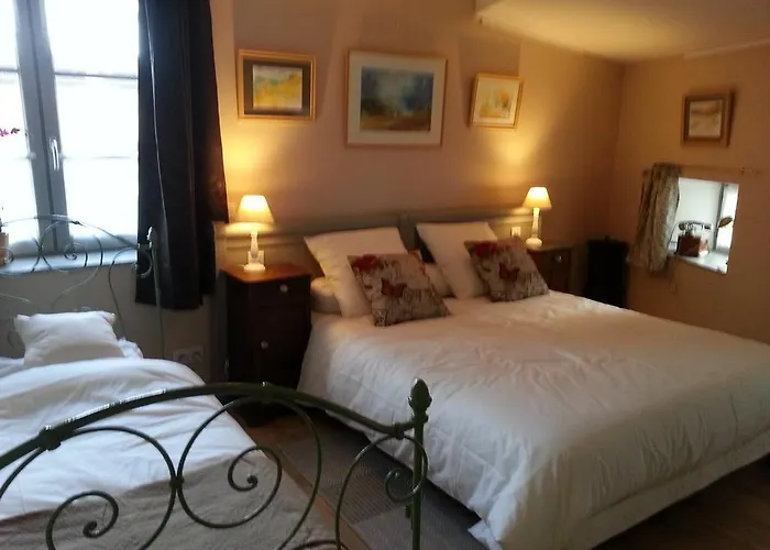 Relais St Jacques - Roanne Bed & Breakfast